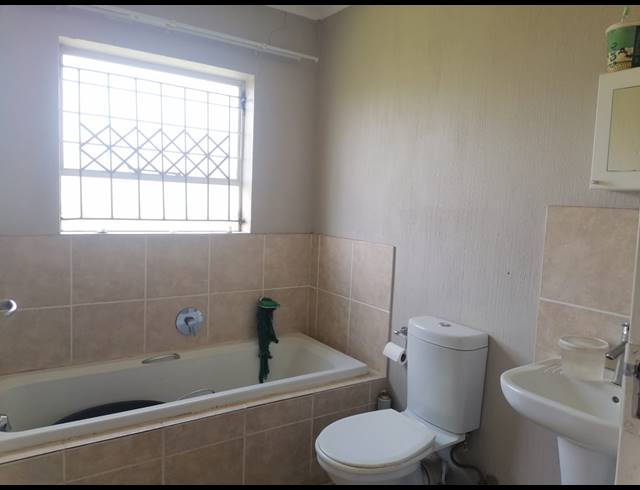 2 BEDROOM HOUSE SOLD IN SHARON PARK